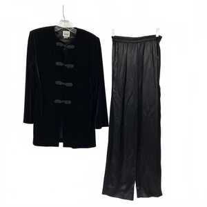 R&M Richards Velvet Blazer Set | Women’s Size 8, Black